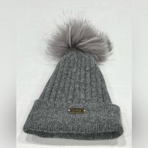 Mitchell-Y Australia Women's Cable Knit Raccoon Pom Beanie Heather Grey Hat
